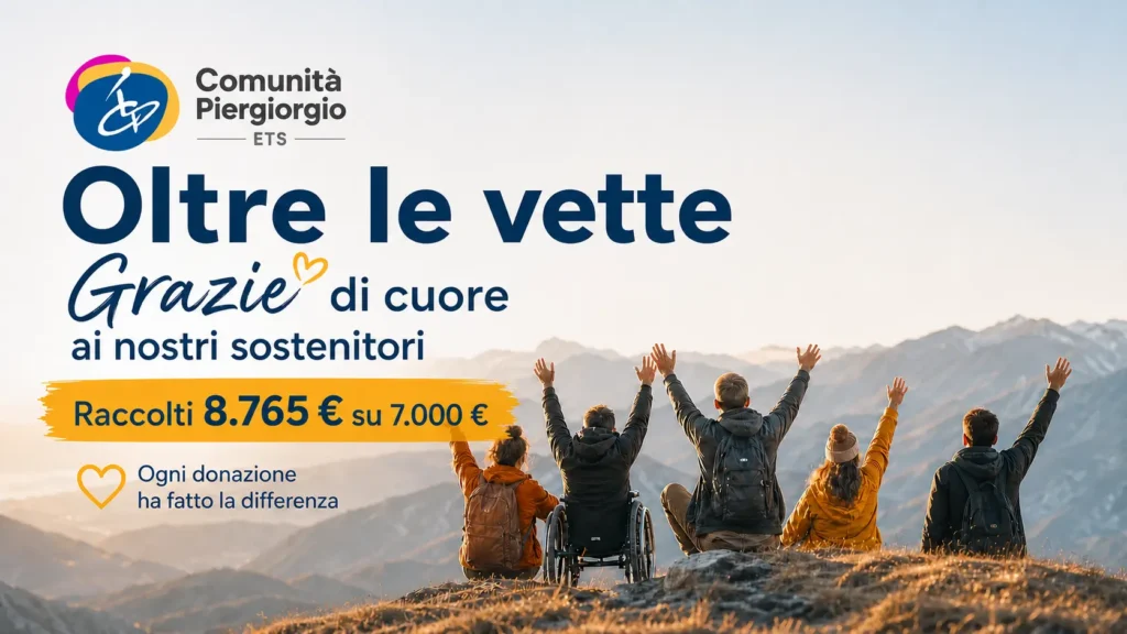 Persone sedute su una vetta di montagna al tramonto, tra cui una persona in carrozzina, con le braccia alzate in segno di gioia per il successo della raccolta fondi “Oltre le vette”.